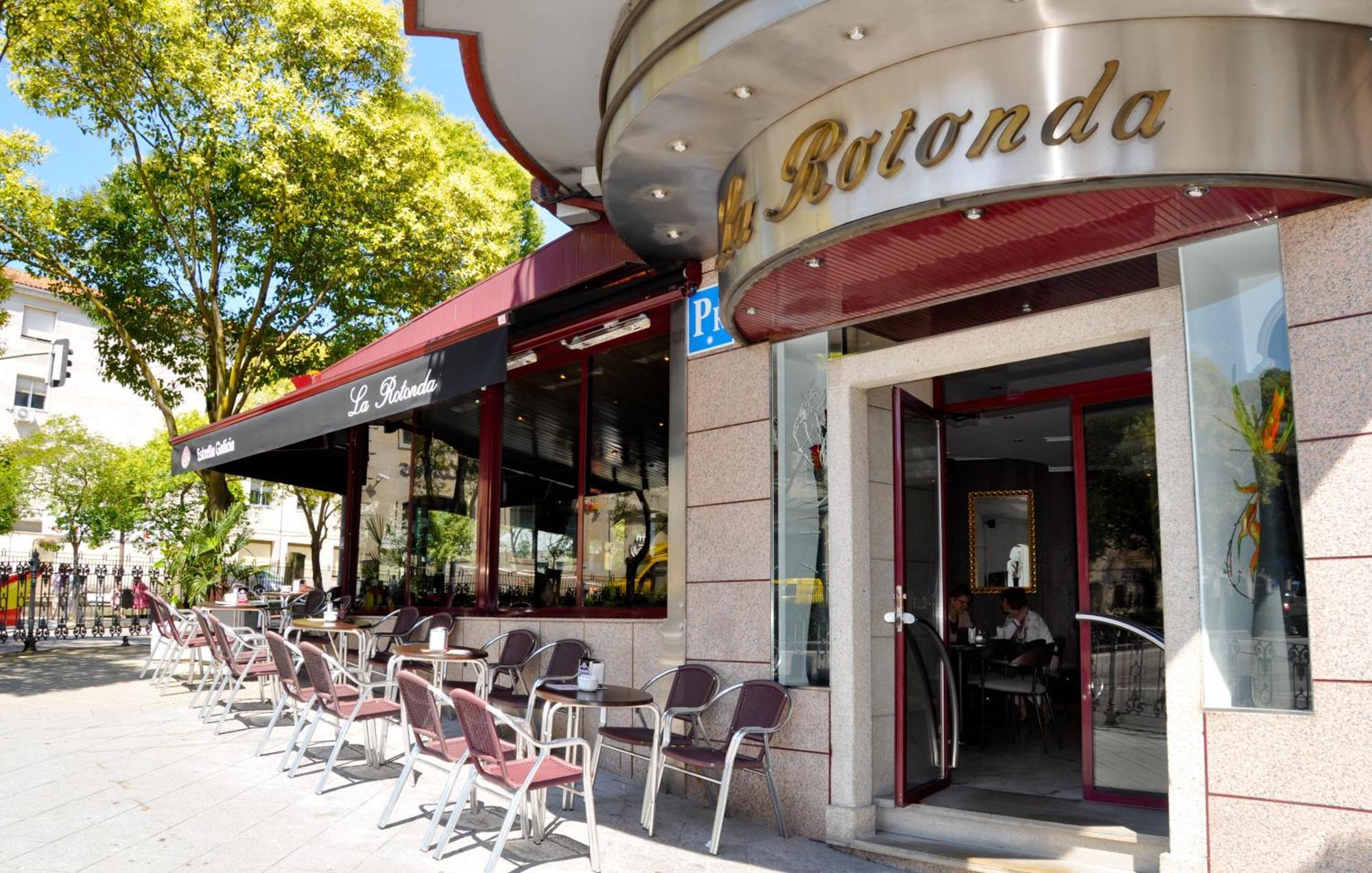Hostal La Rotonda Ourense Exterior foto